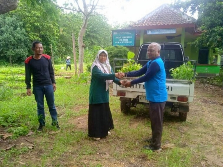 9bf351f6-b4b2-4038-931a-91fc8b562db2