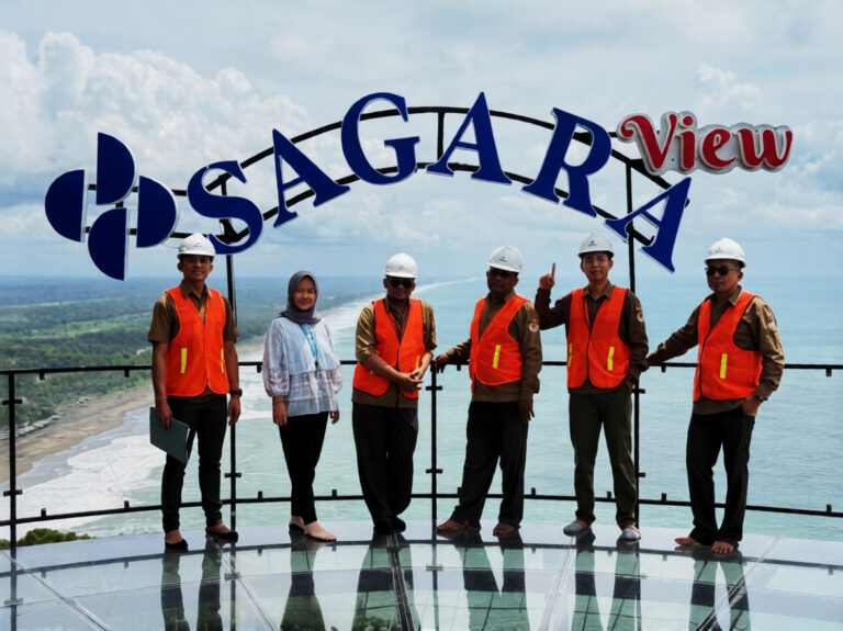 -7f12a28a-d95a-4832-b452-add567030a9e