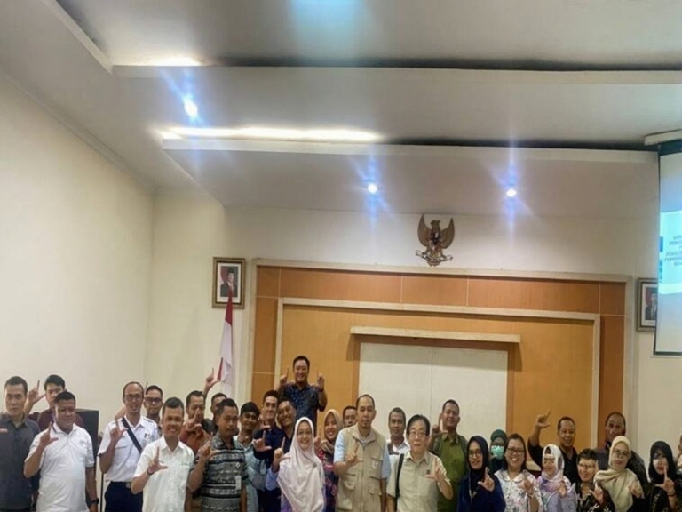 ade2aae3-1777-4181-a075-1e646231b633