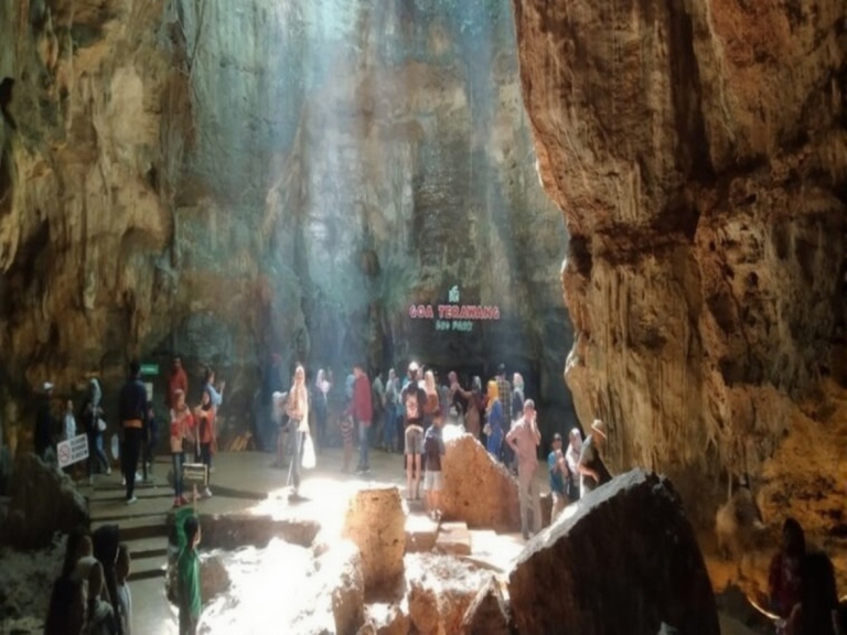 ced80d6c-dd65-4153-a9b0-18a9580c72cb