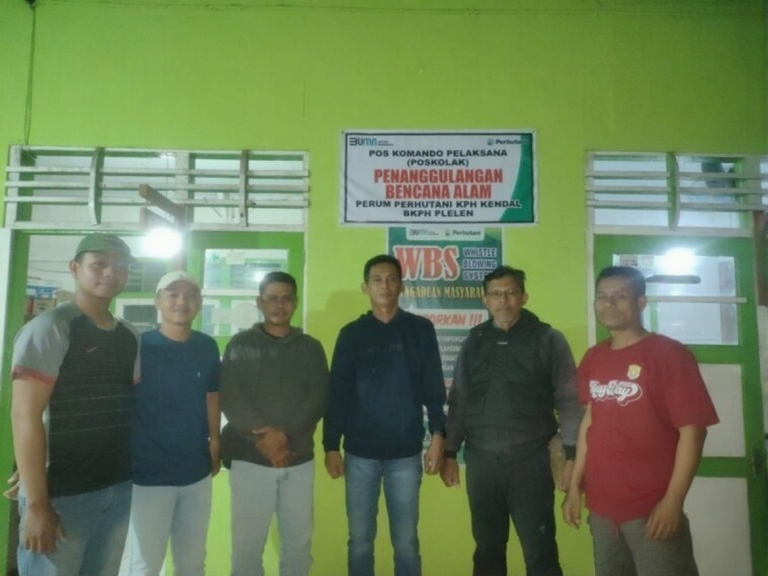 fe749c8c-84c2-4aec-ad74-e3e1af553d40