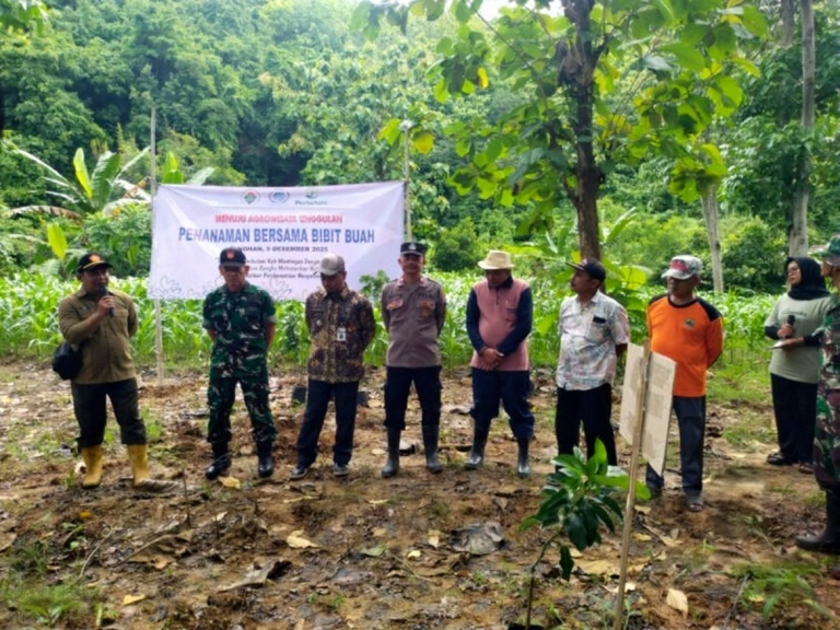 ff737043-7055-4bfb-8b4c-ca9502811ef9